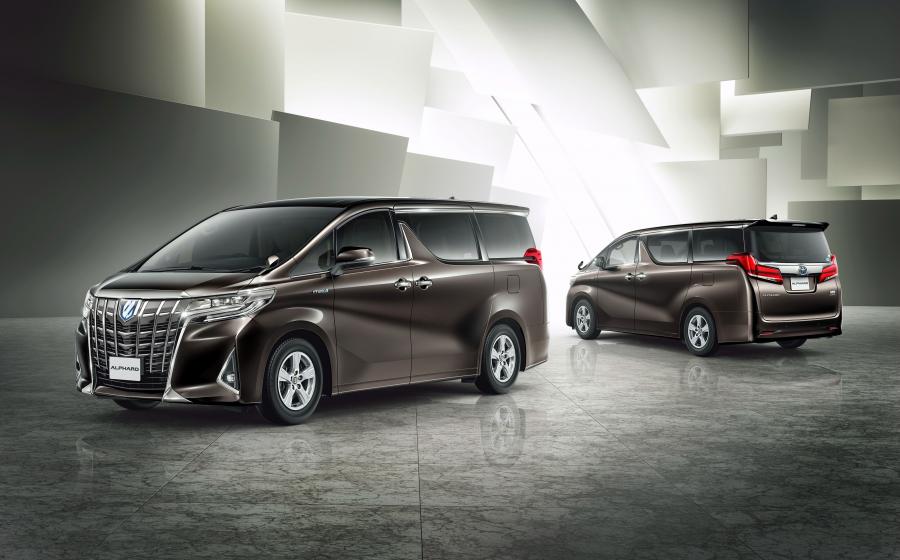  Toyota Alphard X 2018 года  (фото 2 из 2)
